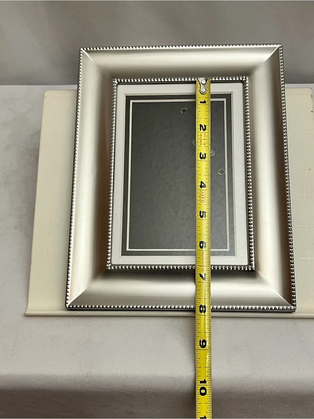 Silver Beaded Border 5x7 Picture Frame Tabletop Wall Hanging Home Decor